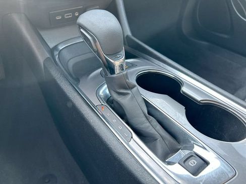 Used 2024 Chevrolet Malibu LT FWD image 15
