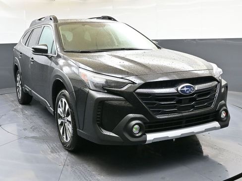 Used 2025 Subaru Outback Limited image 8