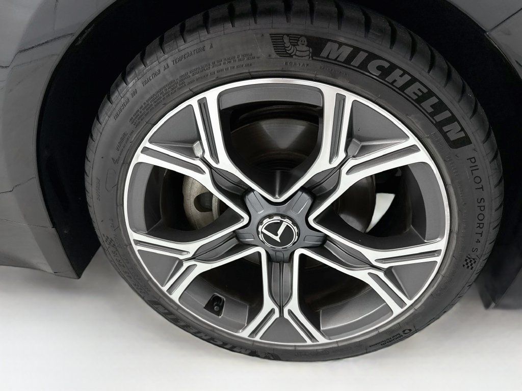 Used 2020 Kia Stinger GT-Line RWD image 30