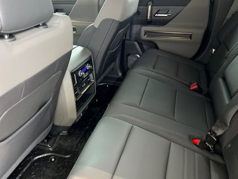 New 2025 GMC Hummer EV 2X image 9