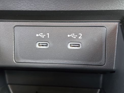 New 2026 Nissan Kicks SR w/ Cold Weather Package image 6