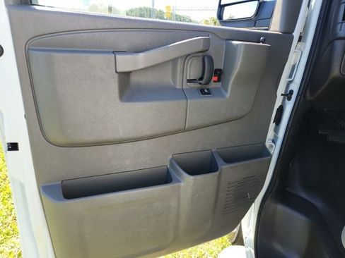 Used 2024 Chevrolet Express 2500 w/ Driver Convenience Package image 24