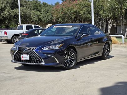 Used 2025 Lexus ES 300h w/ Premium Package