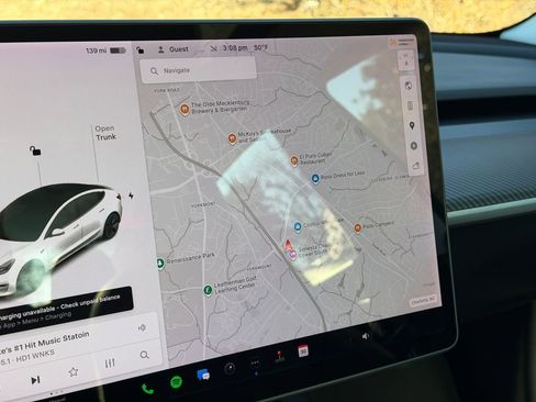 Used 2021 Tesla Model 3 Standard Range Plus image 17