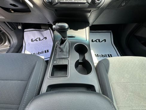 Used 2018 Kia Sorento L FWD image 25