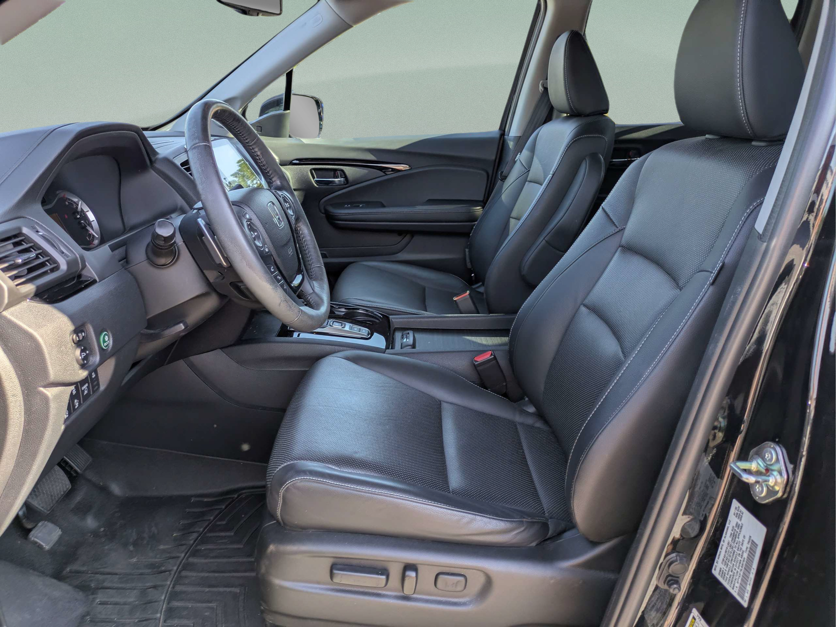 Used 2020 Honda Ridgeline RTL-E image 17