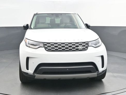 Used 2025 Land Rover Discovery S AWD/4WD image 10
