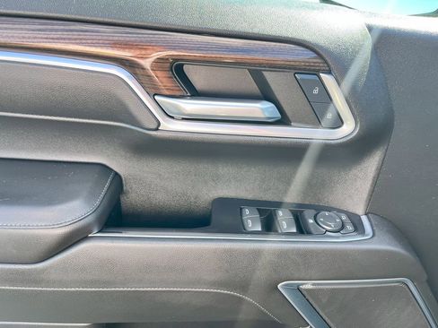 Used 2022 Chevrolet Silverado 1500 LT image 19