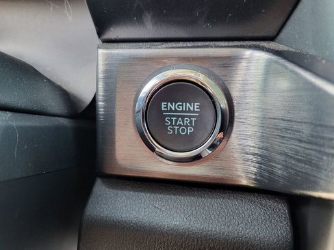 Used 2024 Ford F250 Lariat image 23