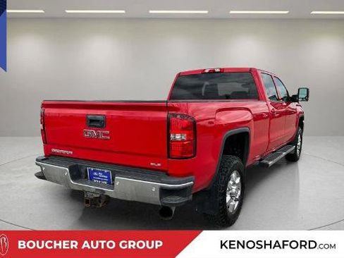 Used 2019 GMC Sierra 2500 SLE w/ SLE Preferred Package AWD/4WD image 5