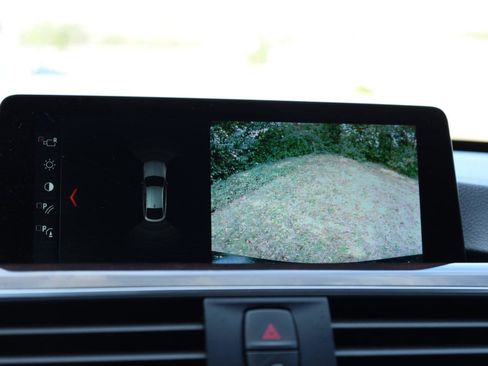 Used 2017 BMW 330i Gran Turismo xDrive image 33