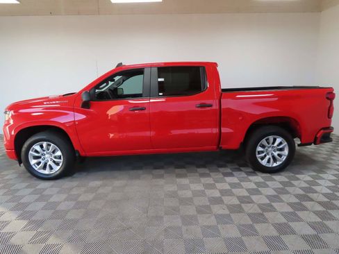 Certified 2024 Chevrolet Silverado 1500 Custom image 3