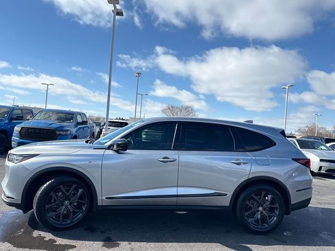Used 2022 Acura MDX A-Spec image 6