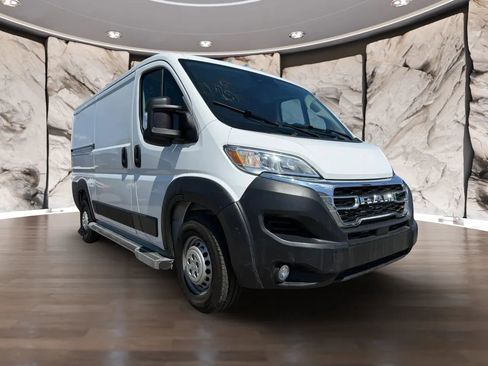 Used 2025 RAM ProMaster 2500 w/ U-Haul Equipment Group image 3