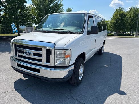 Used 2012 Ford E-350 and Econoline 350 XLT RWD image 2
