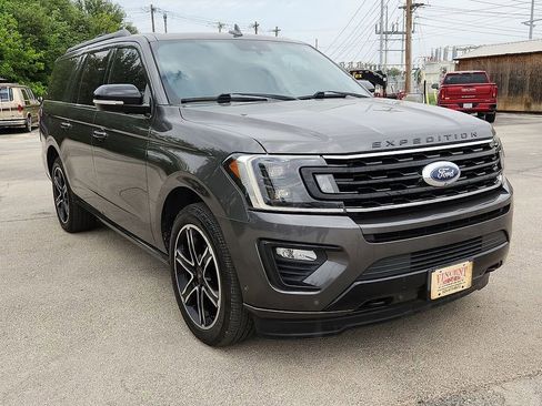 Used 2019 Ford Expedition Max Limited w/ Equipment Group 303A AWD/4WD image 6