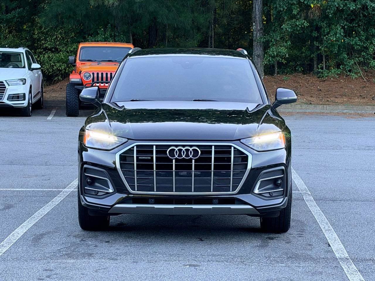 Used 2021 Audi Q5 2.0T Premium w/ Convenience Package AWD/4WD image 4
