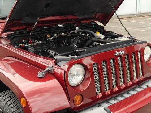 Used 2009 Jeep Wrangler Unlimited Sahara w/ Trailer Tow Group AWD/4WD image 41