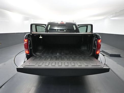 Used 2022 RAM 1500 Limited w/ Body-Colour Bumper Group AWD/4WD image 42