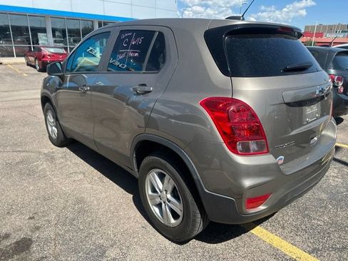 Used 2021 Chevrolet Trax LS w/ Tint and Cruise Package AWD/4WD image 6