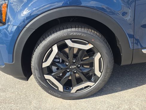 New 2025 Kia Telluride EX image 38