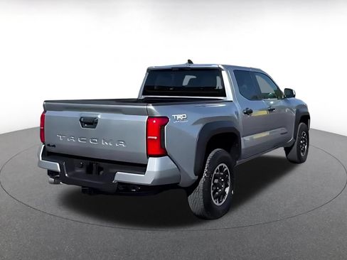 Used 2025 Toyota Tacoma TRD Off-Road AWD/4WD image 10
