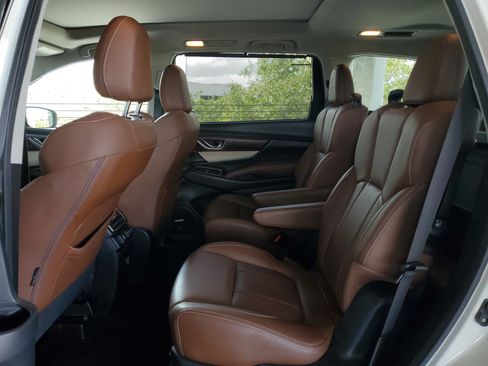Used 2019 Subaru Ascent Touring AWD/4WD image 9
