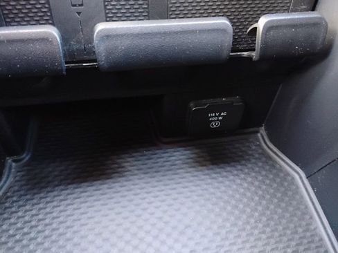 Used 2024 RAM 3500 Limited w/ Safety Group image 31