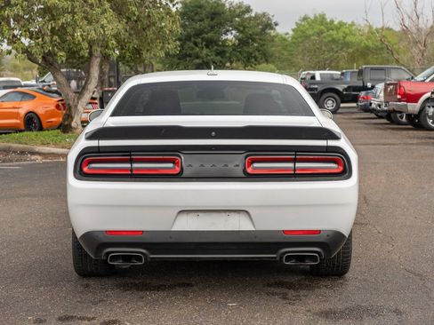 Used 2023 Dodge Challenger R/T w/ Plus Package image 4