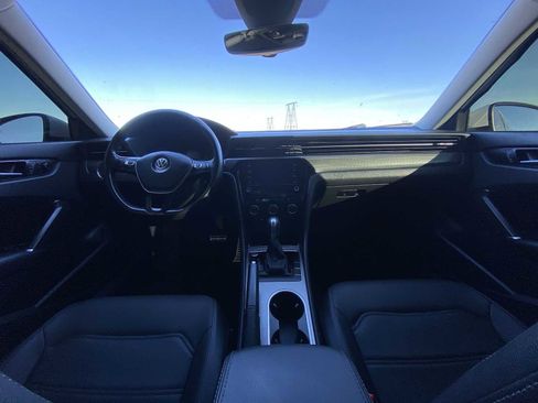 Used 2020 Volkswagen Passat 2.0T R-Line image 16