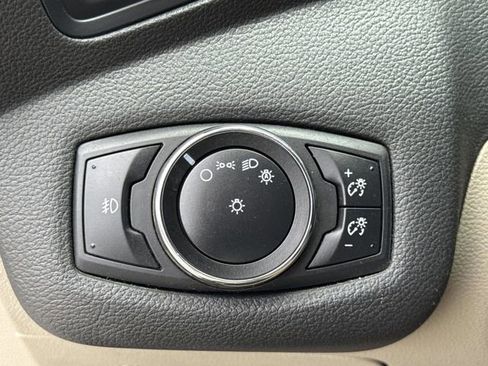 Used 2014 Ford Escape SE image 34