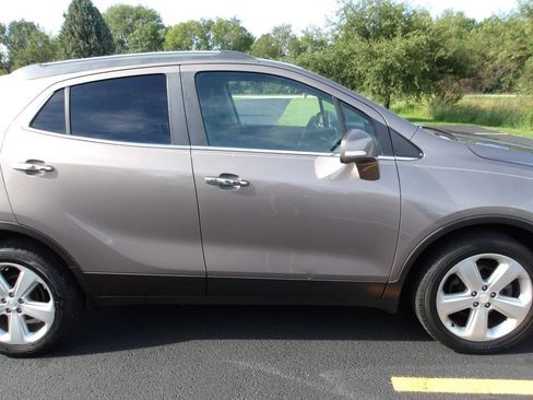 Used 2015 Buick Encore Convenience FWD image 32