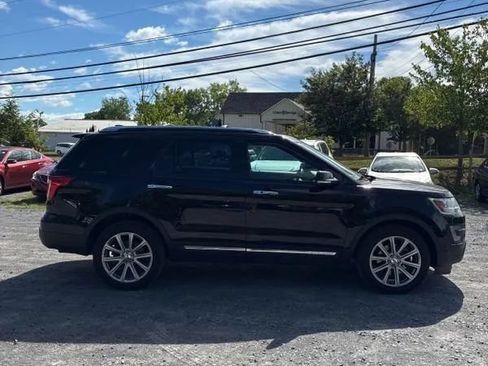 Used 2016 Ford Explorer Limited w/ Equipment Group 301A AWD/4WD image 10