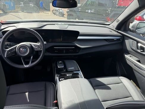 Used 2025 Buick Enclave Preferred image 15