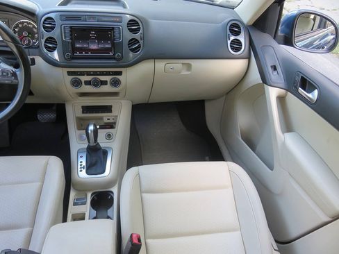 Used 2017 Volkswagen Tiguan S AWD/4WD image 14