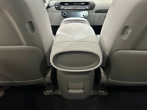 Used 2026 Hyundai Palisade SEL Premium FWD image 32