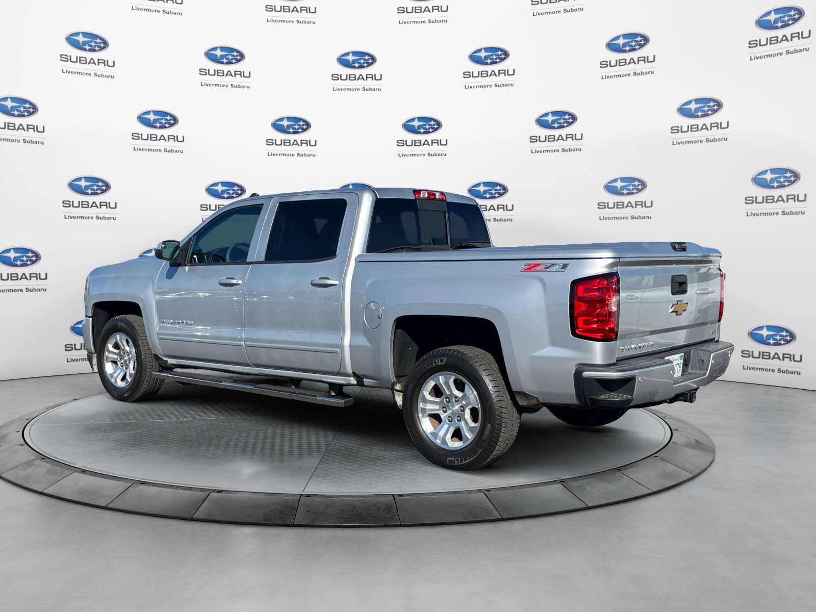 Used 2017 Chevrolet Silverado 1500 LT w/ All Star Edition AWD/4WD image 5