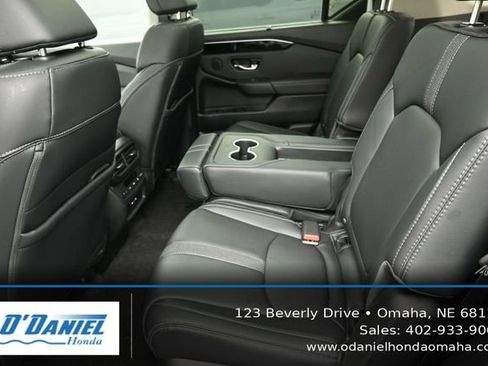 Used 2024 Honda Pilot Touring image 37