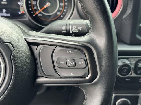 Used 2023 Jeep Wrangler Unlimited Sport AWD/4WD image 21
