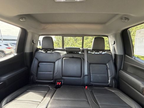 Used 2019 GMC Sierra 1500 Denali w/ Technology Package AWD/4WD image 3