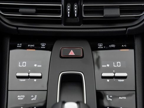 New 2025 Porsche Macan image 19