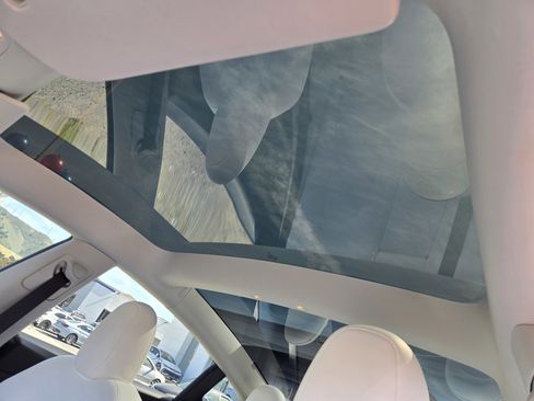 Used 2023 Tesla Model 3 Long Range image 11