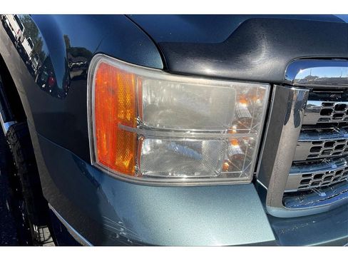 Used 2013 GMC Sierra 2500 SLT w/ SLT Convenience Package image 28