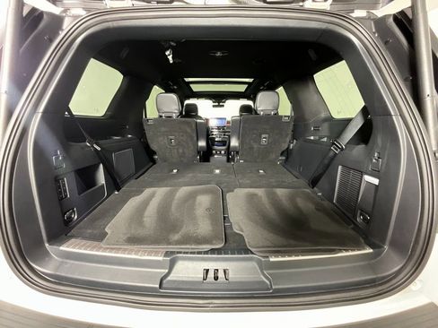 Used 2024 Lincoln Navigator Premiere AWD/4WD image 27
