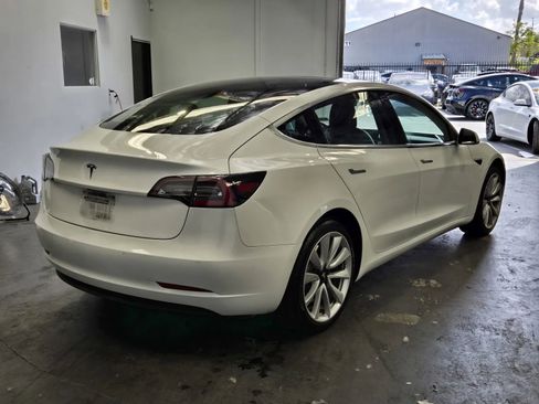 Used 2019 Tesla Model 3 Standard Range Plus image 4