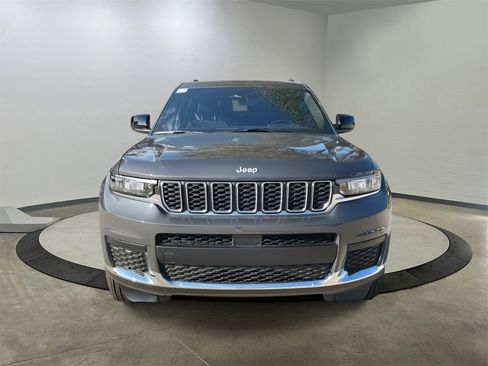 New 2025 Jeep Grand Cherokee L Laredo w/ Luxury Tech Group I image 3