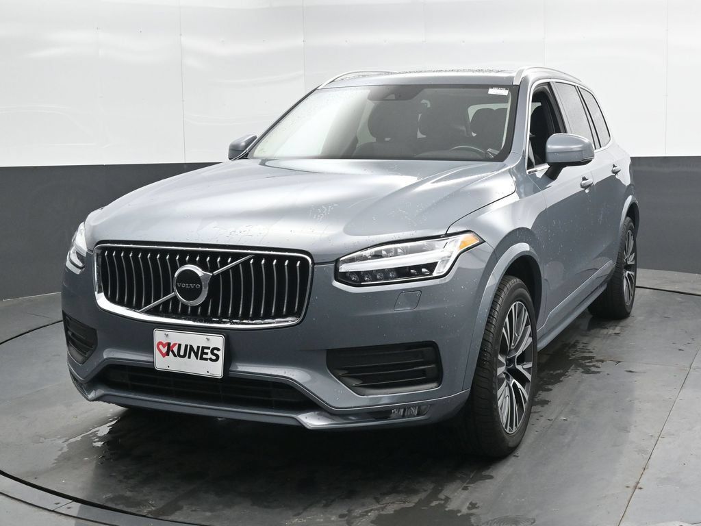 Used 2022 Volvo XC90 T6 Momentum w/ Climate Package AWD/4WD image 6