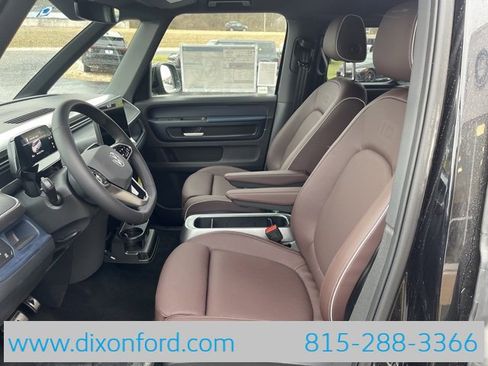 New 2025 Volkswagen ID. Buzz Pro S image 9