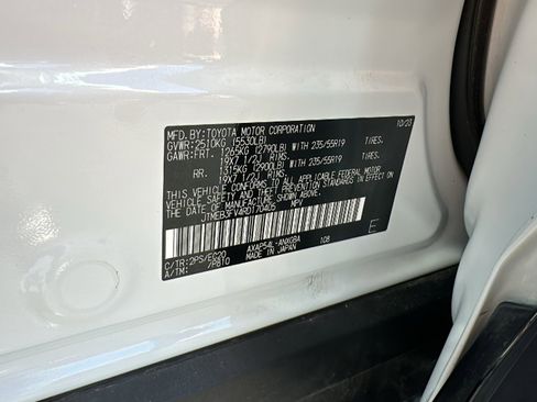 Used 2024 Toyota RAV4 XSE image 30