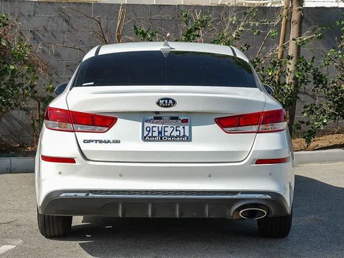 Used 2020 Kia Optima LX image 5